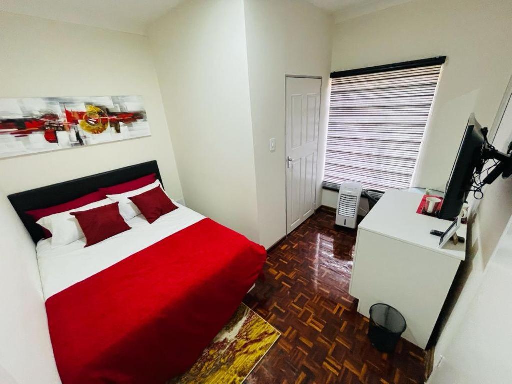 Ithonsi Guesthouse And Spa Kempton Park Exterior foto
